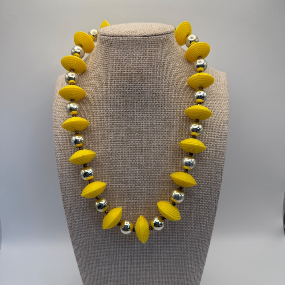 Yellow Bead Necklace‎ Statement Costume Jewelry Silver Tone Accents